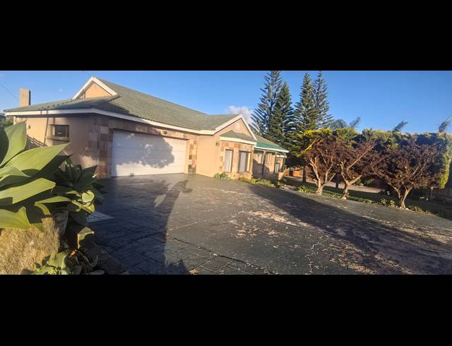 3 BEDROOM HOUSE FOR SALE IN DANA BAY